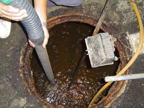 三更罗镇隔油池清理