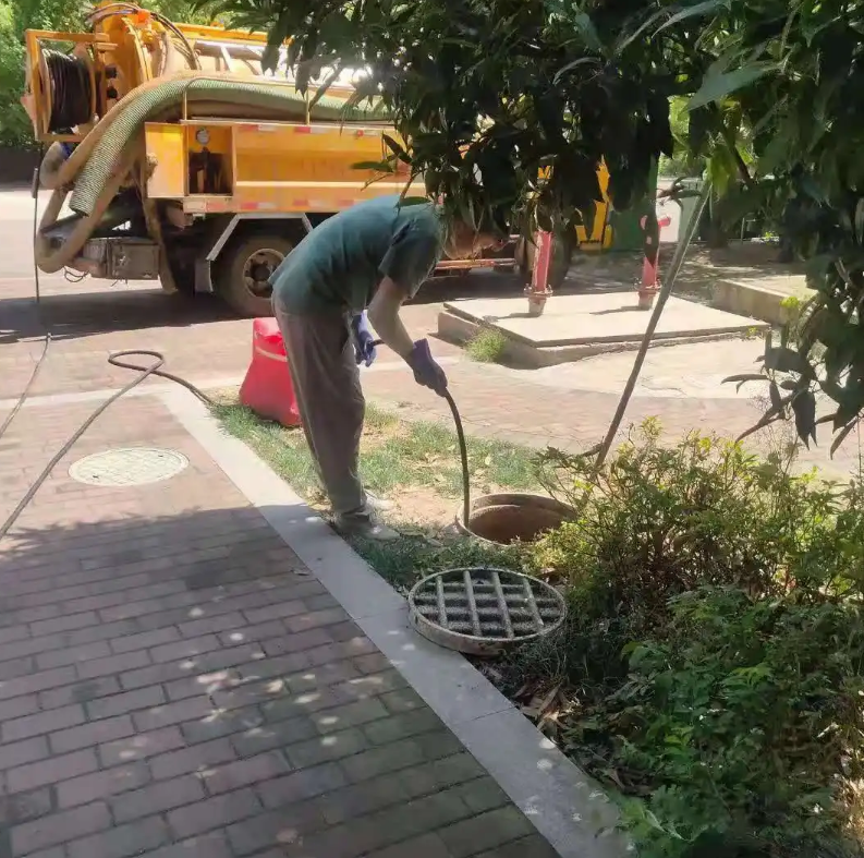 三更罗镇市政排污管道清淤疏通——专业团队，让您全程省心！